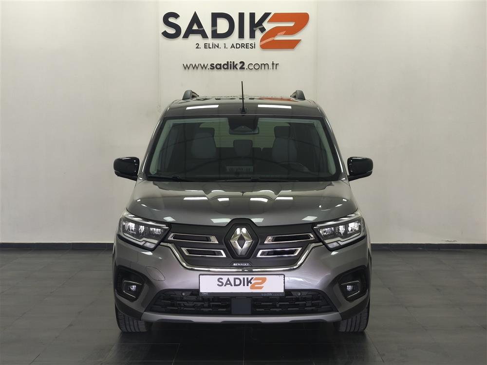 2023 RENAULT KANGOO E-TECH ICONIC EV45 120 BG EDC