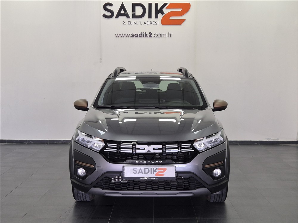 2025 DACIA SANDERO STEPWAY EXTREME 1.0 TCE CVT 90 BG