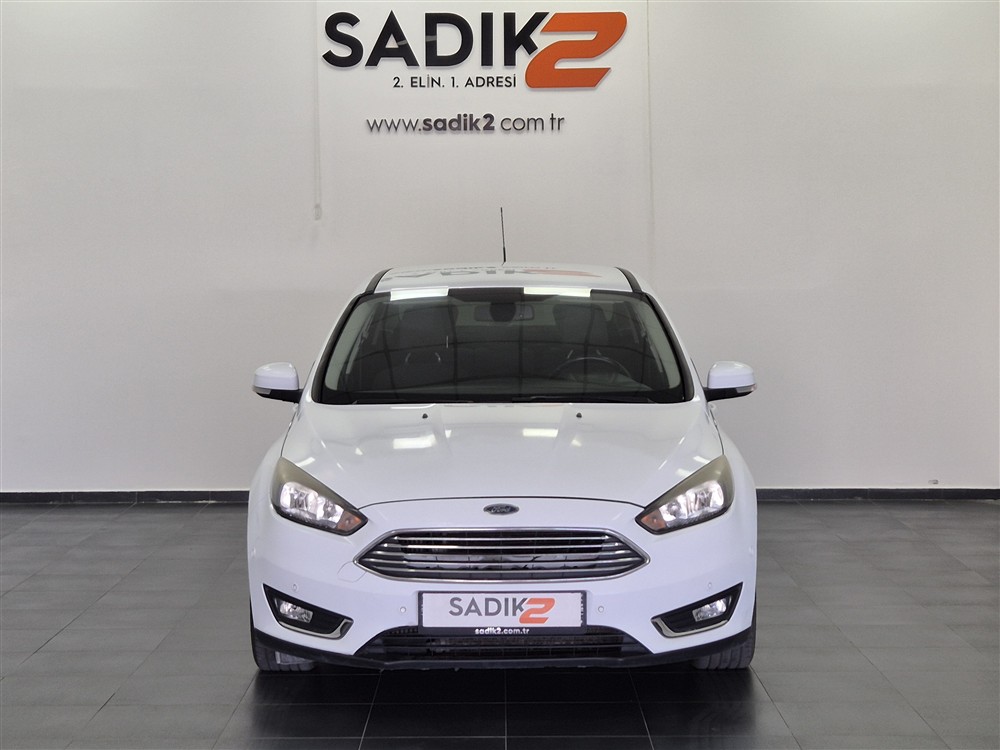 2016 FORD FOCUS SEDAN 1.6 TDCI TITANIUM 115 BG MANUEL